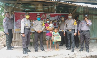 Polres-TTU-Kembali-Salurkan-Bantuan-Kepada-Lansia-Dan-Masyarakat-Kecil