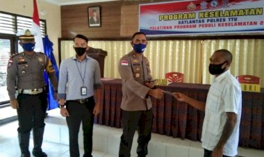 Polres-TTU-Salurkan-Bantuan-Tunai-Bagi-Ratusan-Ojek,-Sopir-Dan-Kernet