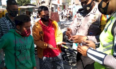 Himbauan-adaptasi-kebiasan-baru-di-Operasi-patuh-turangga-2020-Polres-TTU