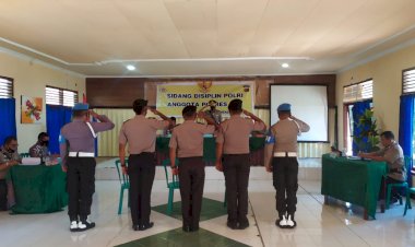 Tegakan-Hukum-Disiplin-Anggota-Polri,-Waka-Polres-TTU-Pimpin-Sidang