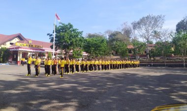 Jumat-Sehat,-Personel-Polres-TTU-Laksanakan-Olahraga-Pagi