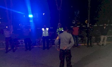 Pawas-pimpin-patroli-lampu-biru