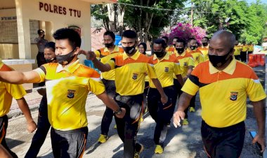 Polres-TTU-jalan-sehat-dengan-rute-menengah