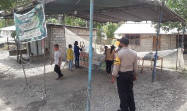 Bhabinkamtibmas-Polsek-noemuti-memperkuat-di-Oeperigi-perbatasan-TTU-dan-TTS