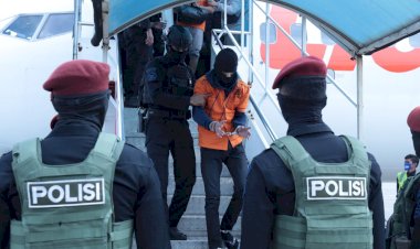 26-Terduga-Teroris-Yang-Diterbangkan-Dari-Makassar-Ditahan-Di-Cikeas