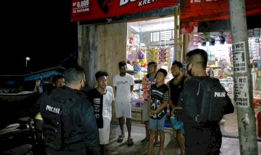 Patroli-Malam,-Tim-Raimas-Polres-TTU-Bubarkan-Sekelompok-Pemuda-Sedang-Miras-di-Gua-Aplasi--