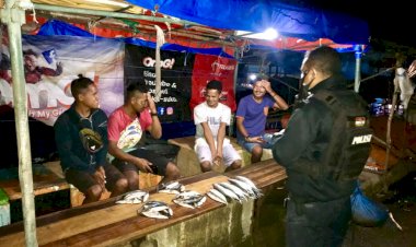 Pedagang-Masih-Bandel-Taati-Prokes,-Raimas-Polres-TTU-Beri-Teguran