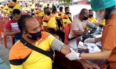 Dukung-Percepatan-Vaksin,-274-Orang-Vaksin-Tahap-II-di-Mapolres-TTU
