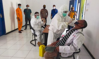 Polsek-Insut-dan-Puskesmas-Wini-Periksa-21-ABK,-3-Orang-Reaktif