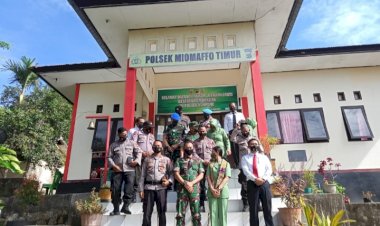 Disambut-Kapolres,-Danrem-161/WS-Kunjungi-Polsek-Miotim