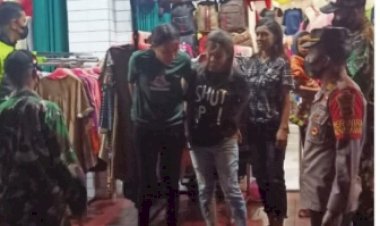 Pengunjung-Toko-di-Kefamenanu-Digrebek-Satuan-TNI/Polri