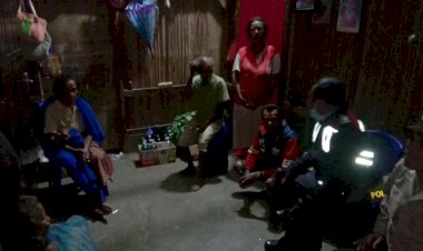 Sat-Binmas-Polres-TTU-Susuri-Rumah-Warga-Beri-Edukasi-Protkes-dan-Vaksinasi