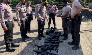 Anggota-Polres-TTU-Siap-BKO-Kunjungan-Presiden-ke-Atambua