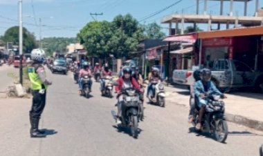 Dengan-Humanis,-Polres-TTU-Kawal-dan-Amankan-Aksi-Damai