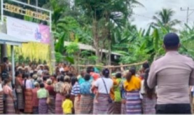 Anggota-Polsubsektor-Manamas-Amankan-Jalur-Rombongan-Peserta-Aksi-Panggilan-Keuskupan-Atambua