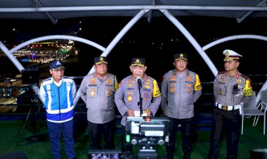 Kapolri:-Kemungkinan-One-Way-Waktunya-Diperpanjang,-saat-mengecek-Arus-Balik-di-Tol-Cikatama