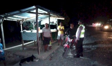 Anggota-Polsek-Miobar-Imbau-Pelaku-Usaha-Berhenti-Berjualan-di-Atas-Jam-9-Malam