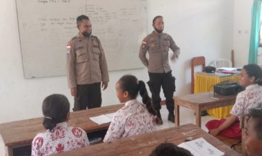 Satbinmas-Polres-TTU-Minta-Pelajar-SDN-Neonbat-Jangan-Terpancing-Berita-Hoax