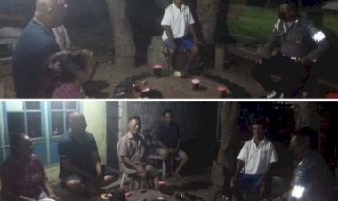 Anggota-Polsek-Insana-Utara-Rutin-Lakukan-Patroli-Malam