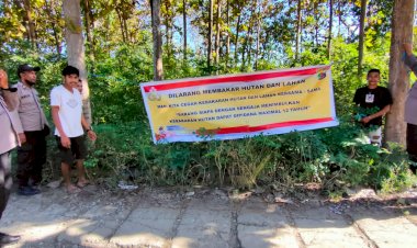 Satgas-Preemtif-Polres-TTU-Imbau-Warga-Tanam-Pohon-di-Sekitar-Lokasi-Mata-Air