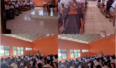 Bhabinkamtibmas-Ponu-Sosialisasi-Dampak-Kenakalan-Remaja-di-SMAN-1-Bian