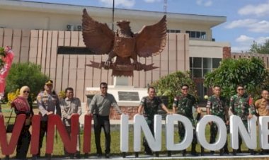 Kapolres-TTU-Hadiri-Kunker-Gubernur-Lemhannas-RI-di-PLBN-Wini