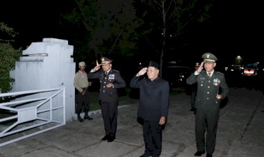 Kapolres-TTU-Hadiri-Kegiatan-Apel-Kehormatan-dan-Renungan-Suci