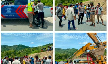 Kecelakaan-di-Jalan-Sabuk-Merah,-Sat-Lantas-Polres-TTU-Turun-Lakukan-Olah-TKP-dan-Amankan-BB