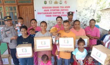 Polsek-Noemuti-Bantu-Asupan-Gizi-Tambahan-Bagi-Bayi-Balita-Stunting-dan-Masyarakat-Kurang-Mampu