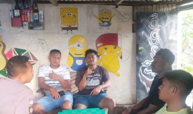 Cegah-TPPO-di-TTU,-Bhabinkamtibmas-Desa-Salu--Blusukan-Bangun-Koordinasi-dengan-Para-Pemuda