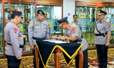 Kapolri-Lantik-Brigjen-Dwi-Irianto-Jadi-Kapolda-Sulawesi-Tenggara