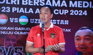 Nonton-Bareng-Timnas-Indonesia-U-23-Vs-Uzbekistan-U-23-Bersama-Wartawan,-Kadiv-Humas-Bicara-Persatuan-Bangsa