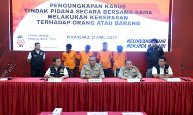 Polda-Riau-Tangkap-Empat-Debt-Collector-Yang-Terlibat-Pengrusakan-dan-Intimidasi