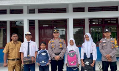 Dedikasi-Ipda-Ripal:-Perhatikan-Pendidikan-Anak-hingga-Fasilitasi-Warga-yang-Kesulitan-Mengurus-Administrasi