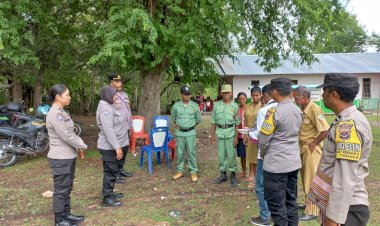 Sinergi-Kewilayahan:-Bhabinkamtibmas-dan-Binmas-Polres-TTU-Gelar-Pelatihan-Linmas-Desa-Oetalus