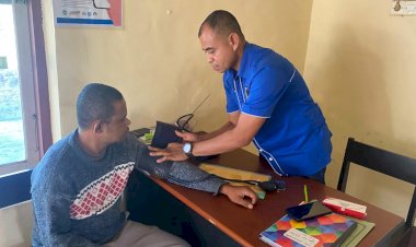 Pelayanan-Promotif-Preventif-di-Poliklinik-Bhayangkara-Polres-TTU;-3-Anggota-Polri-dan-ASN-Manfaatkan-Layanan-Konsultasi-dan-Cek-Kesehatan-Rutin