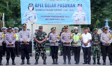 Kapolres-TTU-Turun-Langsung-Pantau-Kesiapan-Pengamanan-Ibadah-Malam-Natal-di-Kefamenanu