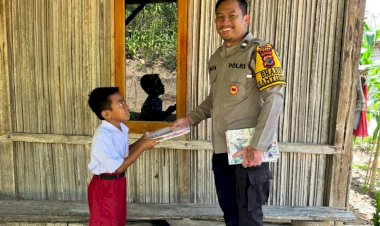 Sentuhan-Humanis-AIPDA-I-Ketut-Sukenaya:-Bagikan-Buku-Tulis-dan-Pesan-Damai-di-Desa-Kiusili