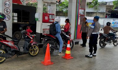 Wujudkan-Stabilitas-dan-Rasa-Aman,-Polres-TTU-Intensifkan-Patroli-Presisi-di-Sejumlah-SPBU-Kota-Kefamenanu