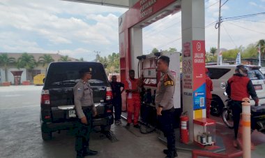 Cegah-Panic-Buying-dan-Pastikan-Distribusi-BBM-Bersubsidi-Tepat-Sasaran,-Polres-TTU-Intensifkan-Patroli-di-Tiga-SPBU-Kefamenanu