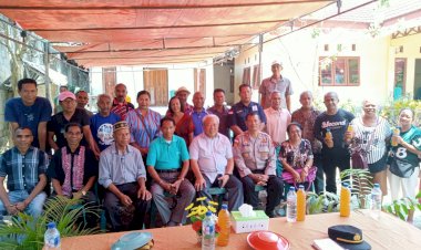 Polisi-Bersama-Masyarakat;-Kasat-Binmas-Polres-TTU-Tampung-Aspirasi-Warga-Kefamenanu-Tengah