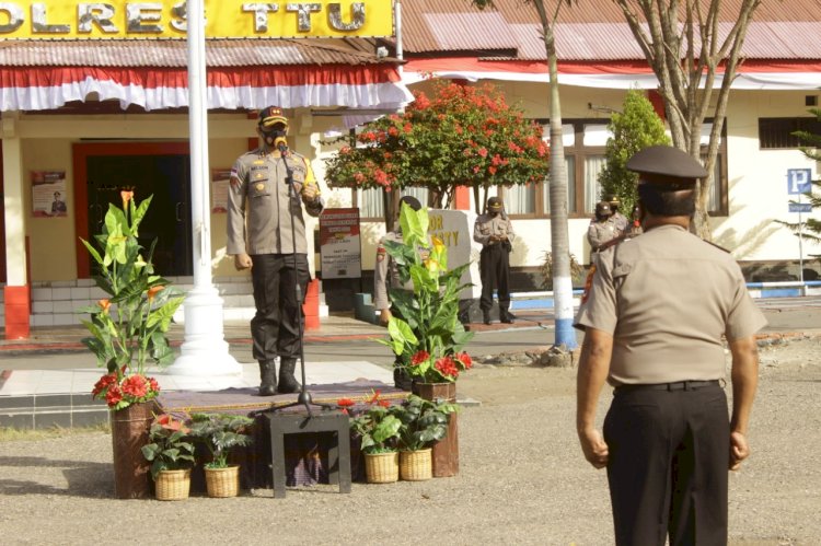 Pangkat penghargaan diberi Kapolres Kepada Kompol Vigilio
