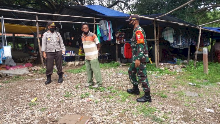Polsek Biboki Utara Gelar Giat Himbauan Covid 19 Di Pasar Rakyat Ingggureo, Desa Tualene