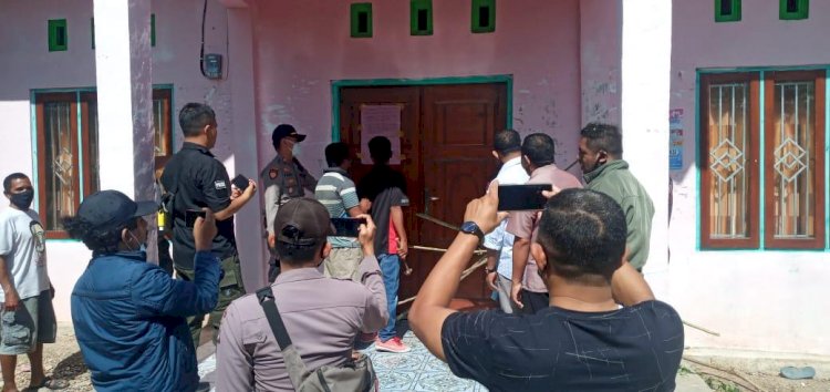 Warga Segel Kantor Desa Naiola, Polsek Miotim Hadir Lakukan Mediasi