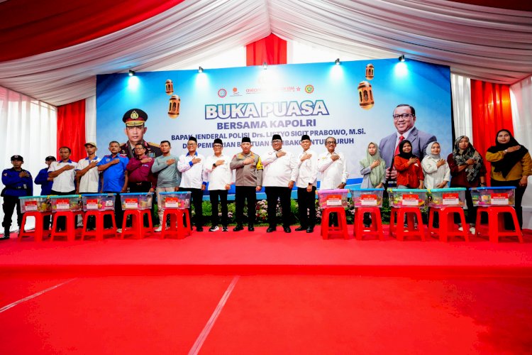 Buka Bersama Dengan Buruh, Kapolri Sampaikan Kabar Gembira