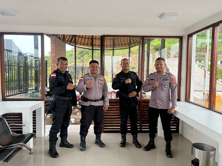Sepuluh Hari Operasi PLBN Napan: Pengawasan Ketat Kepolisian Jamin Keamanan Lintas Batas Negara.