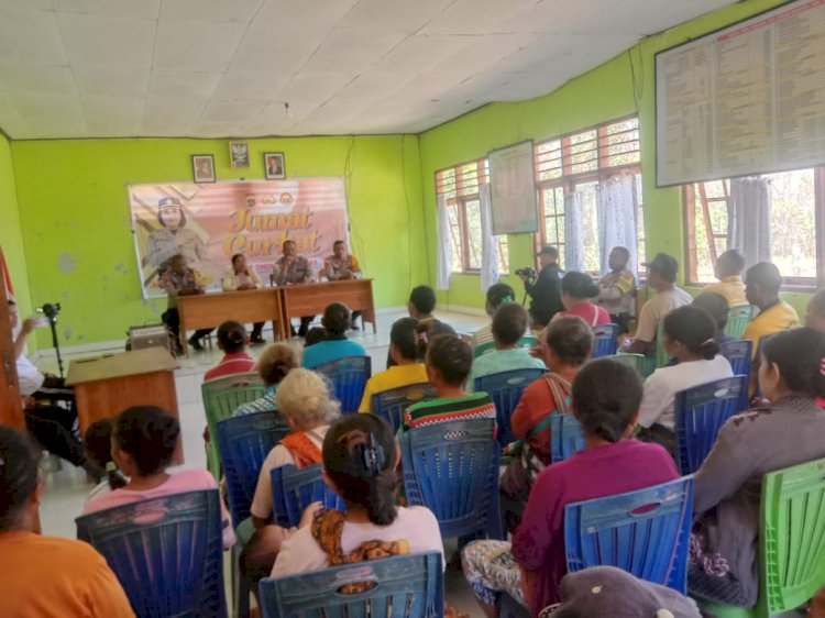 Aksi Nyata 'Jumat Curhat': Bhabinkamtibmas Maurisu Utara Amankan dan Edukasi Warga Tublopo Soal TPPO, KDRT, dan Beras Murah