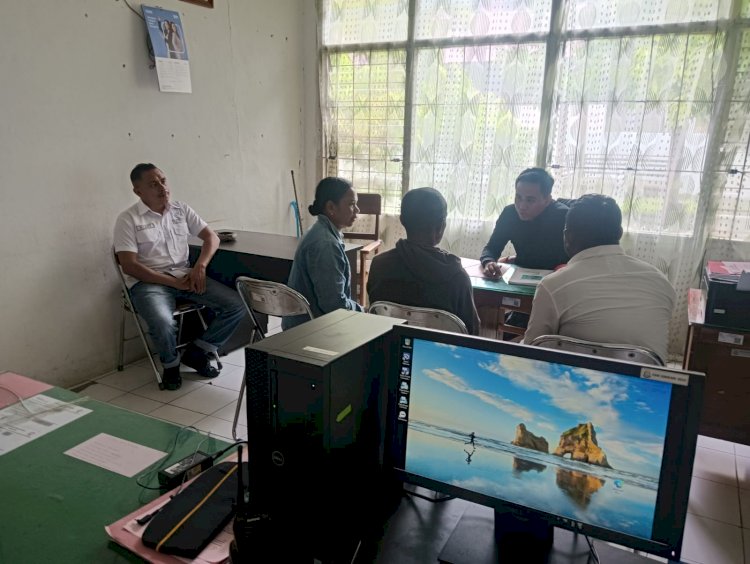 Polsek Miomaffo Barat Polres TTU Limpahkan Tersangka dan Barang Bukti Kasus Penganiayaan ke Kejaksaan Negeri TTU