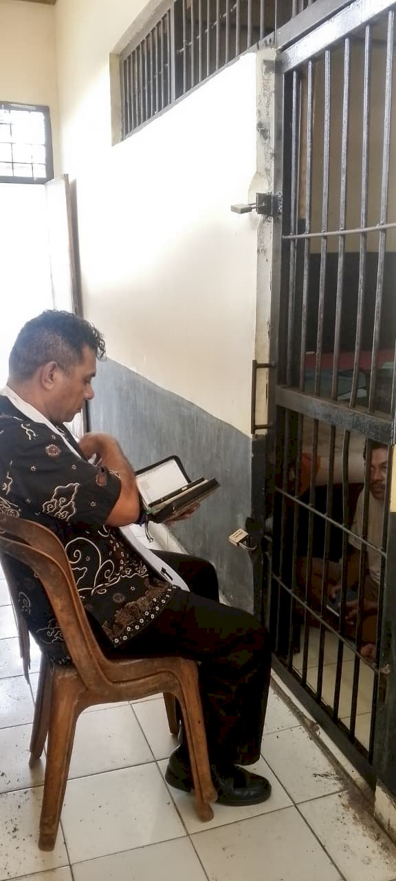 Cahaya di Balik Jeruji, Kala Aiptu Charles R. Selan Menabur Harapan di Rutan Polres TTU