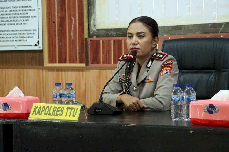 Polres TTU Gandeng Dinas Perindag Kabupaten TTU, Ukur Volume BBM Kasus Penimbunan BBM di Desa Oesoko